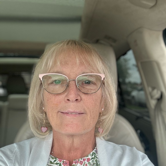 Meet your Posher, Dora - Picture 1 of 1